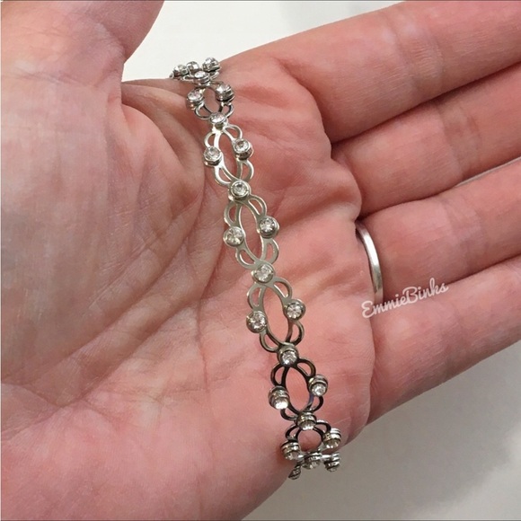 New Rhinestone ‘Ring to Bracelet’ Multipurpose Jewelry \ Transforming Ring - Picture 4 of 16